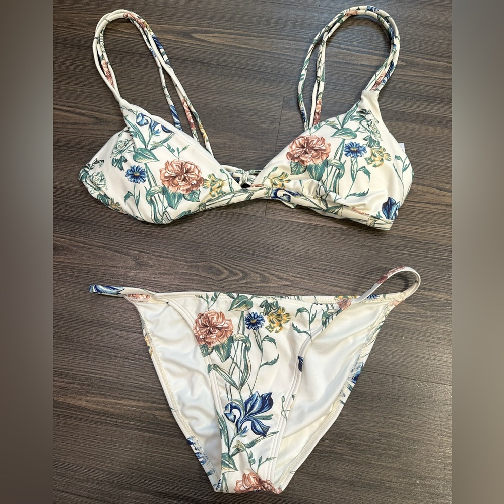 O’NEILL new , never worn bikini